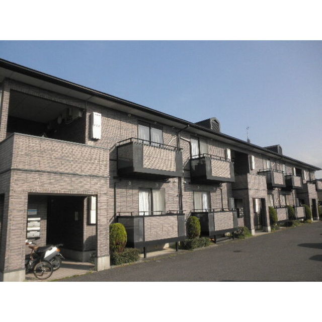 建物外観　【外観写真】１階専用庭付