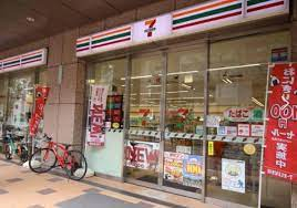 コンビニ　セブンイレブン 港区三田1丁目店（コンビニ）まで48m