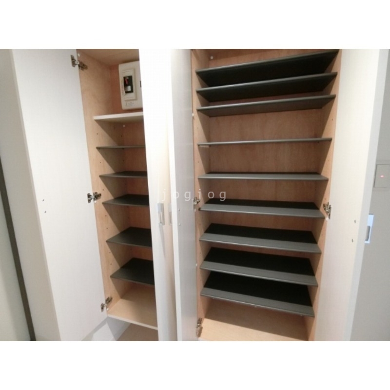 収納　多数の靴を収納できます！