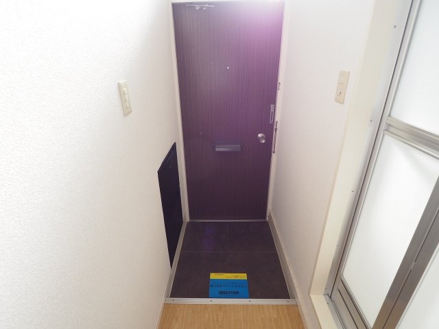 ミドルヴィレッジの玄関写真