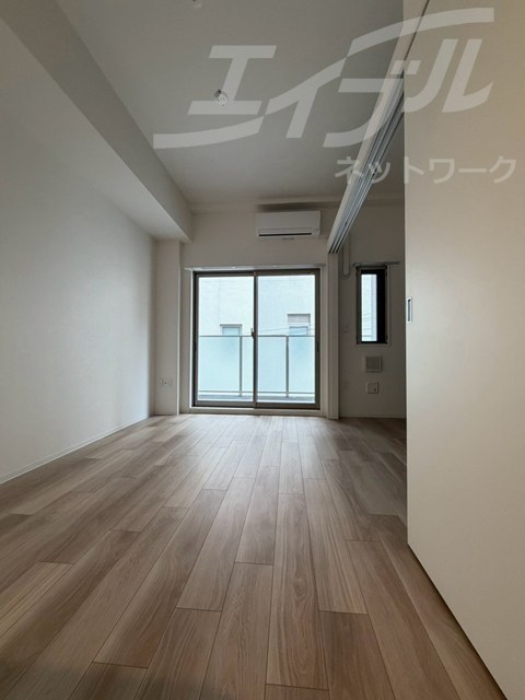 地下鉄長堀鶴見緑地線 蒲生四丁目駅 徒歩1分 10階建 築1年の居間写真