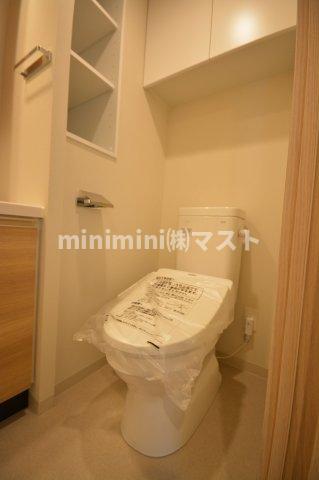 地下鉄四つ橋線 四ツ橋駅 徒歩3分 14階建 築6年のトイレ写真
