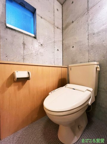 翔・阿波座のトイレ写真