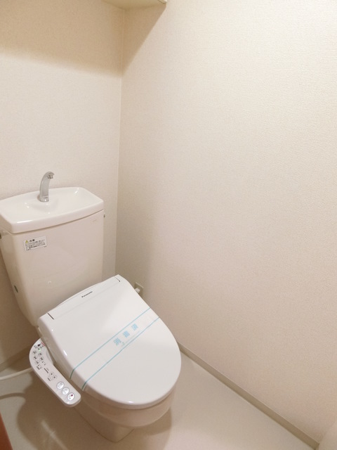 トイレ　同タイプ参考写真