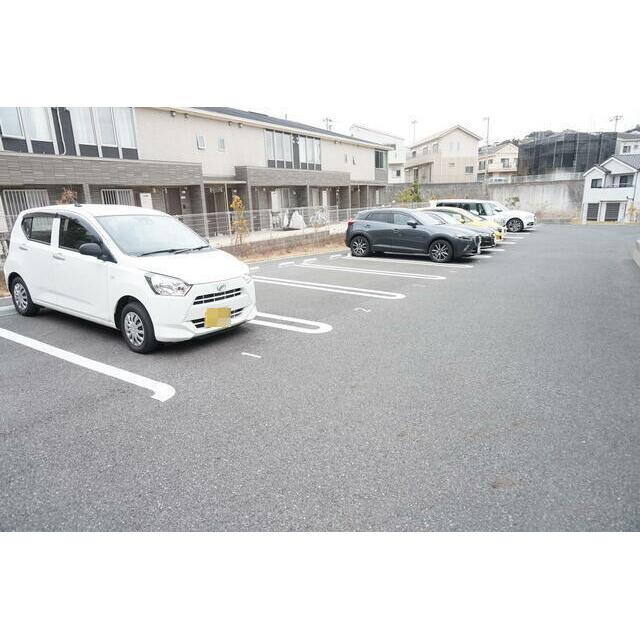 駐車場　敷地内駐車場