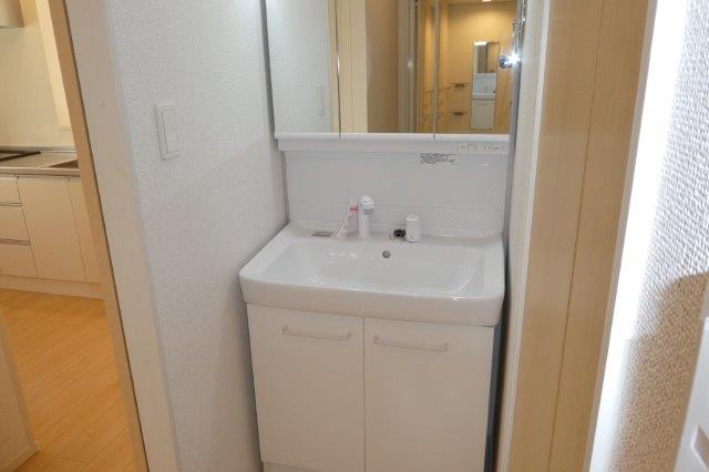 洗面設備　シャンプードレッサー