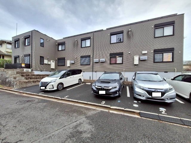 駐車場　耐震耐熱に優れた旭化成ヘーベルメゾン