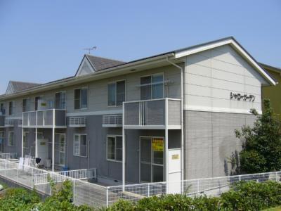 建物外観　住環境良好です。