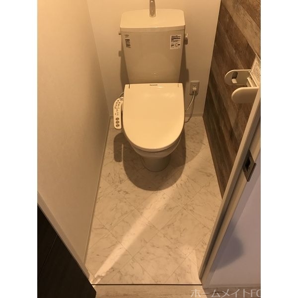 VEINTI ASTROのトイレ写真