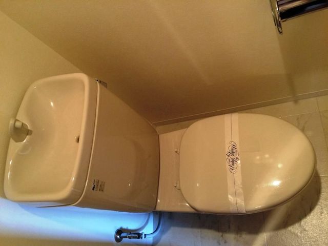 トイレ　【トイレ】洗浄機能付き便座に交換します