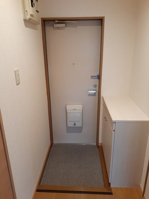 玄関　シューズボックス付きの玄関です★