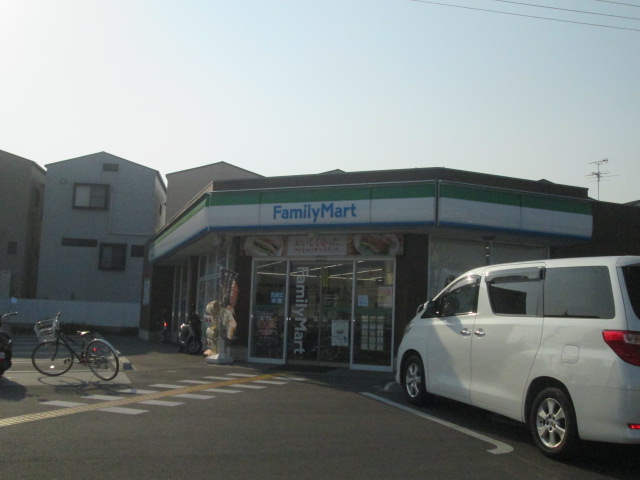 コンビニ　ファミリーマート四條畷中野西店（コンビニ）まで473m
