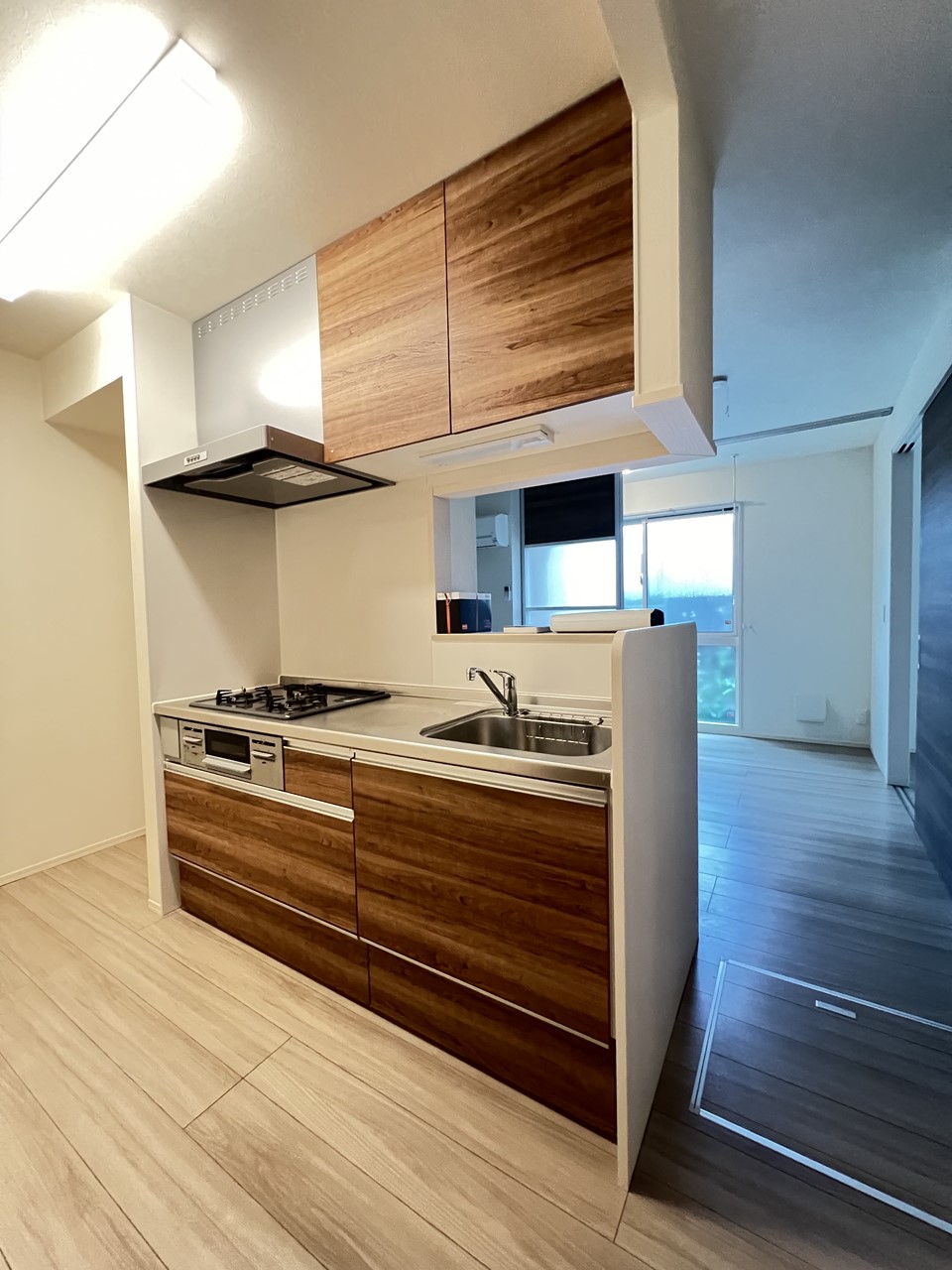 キッチン　※同物件、別部屋の写真です。