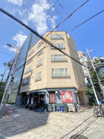 【大阪市淀川区宮原のマンションの建物外観】