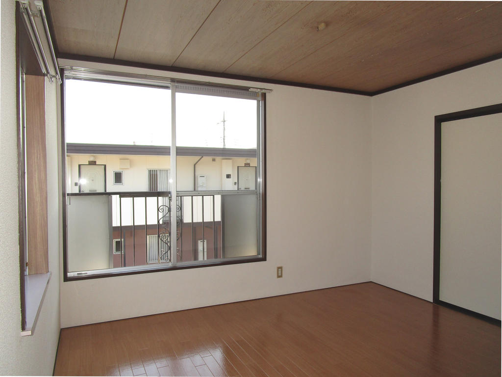 その他部屋・スペース　南東居室　陽当たり〇　収納有