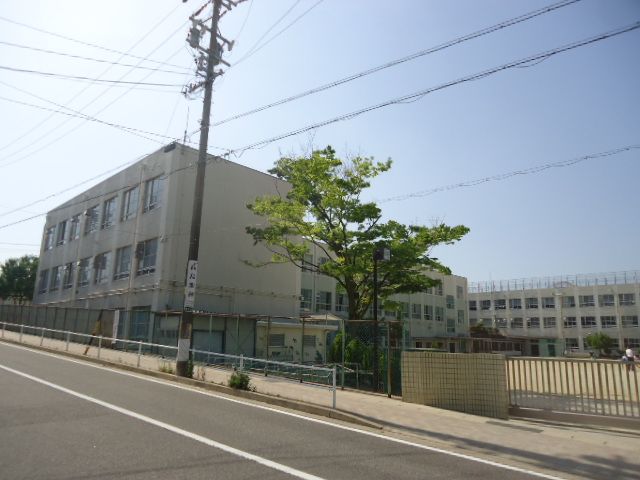 【名古屋市名東区一社のマンションの小学校】