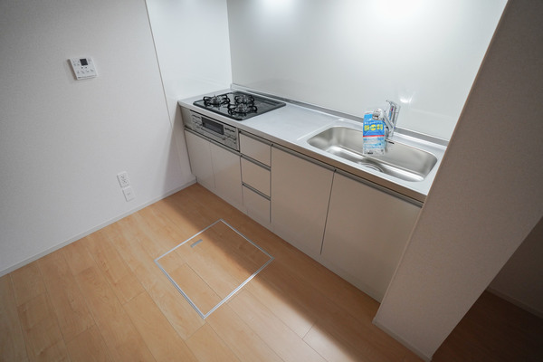 キッチン　同じ建物の別なお部屋