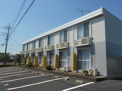 茂原市緑町のアパートの建物外観