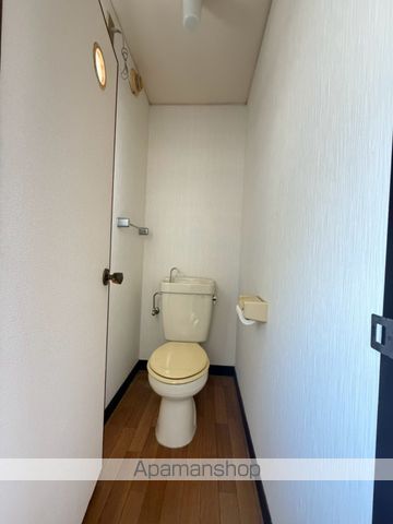 ＪＲ山陽本線 岩国駅 徒歩40分 2階建 築39年のトイレ写真
