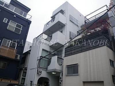 【伊勢屋ビルの建物外観】