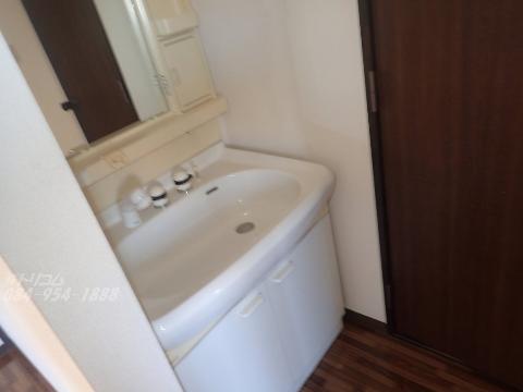 洗面設備　洗髪洗面化粧台