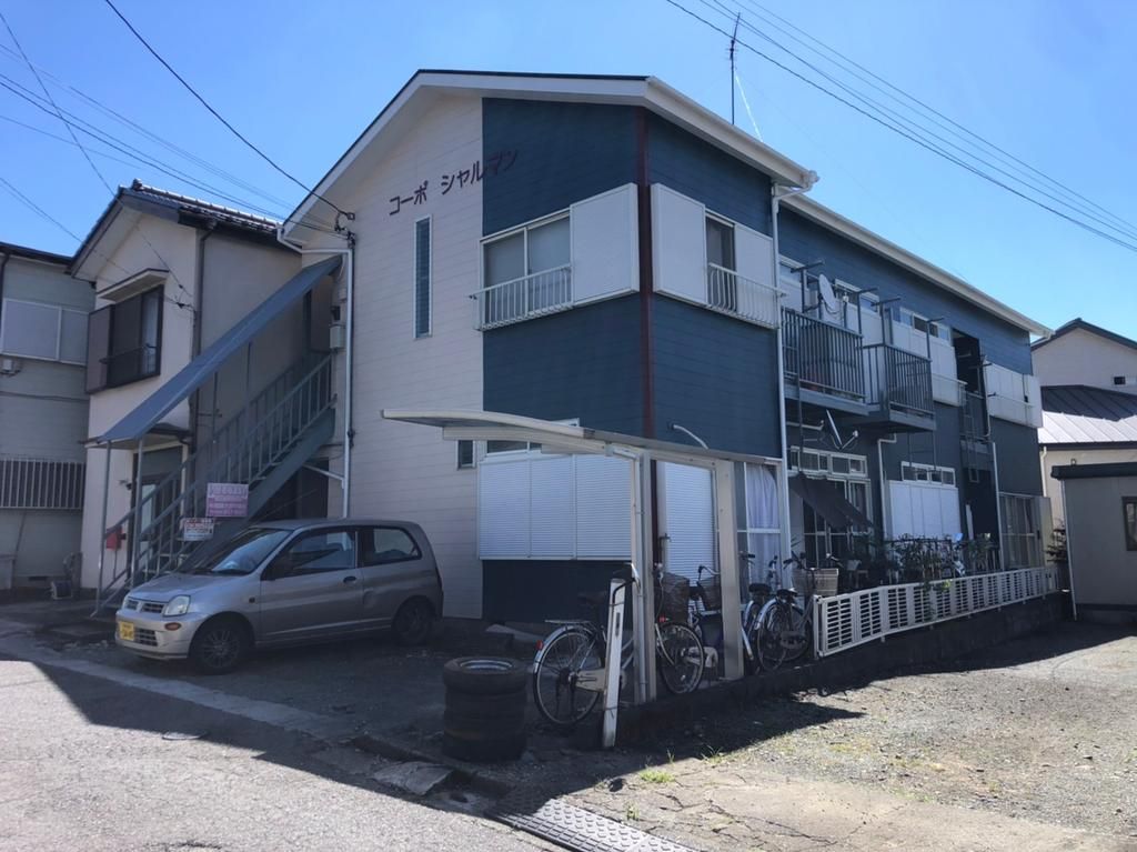 足柄上郡松田町松田惣領のアパートの建物外観