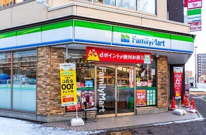 【札幌市北区北二十四条西のアパートのコンビニ】