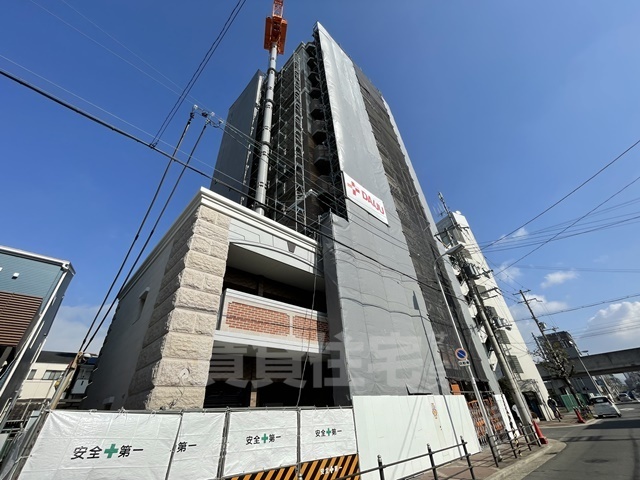 【大阪市住吉区山之内のマンションの建物外観】