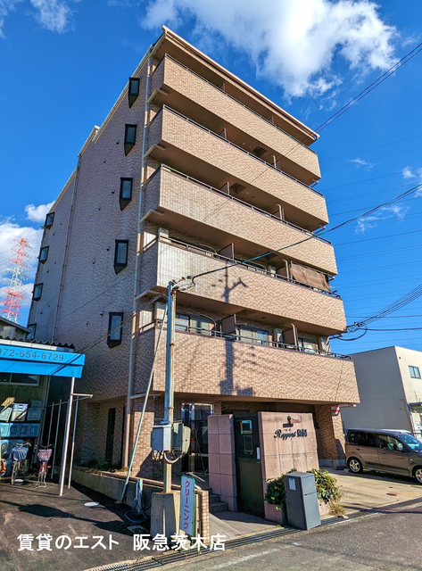 【ラポール鳥飼の建物外観】