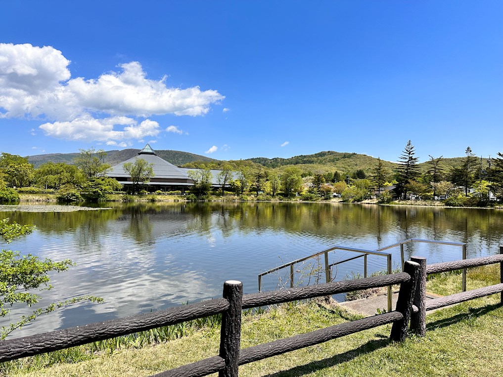 【旧軽井沢三笠ハウスの公園】