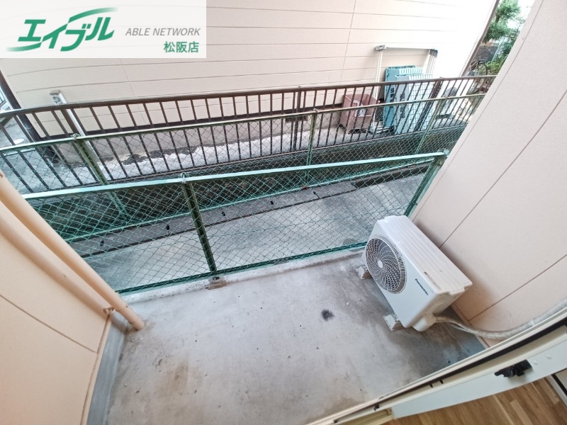 バルコニー　同物件別部屋写真