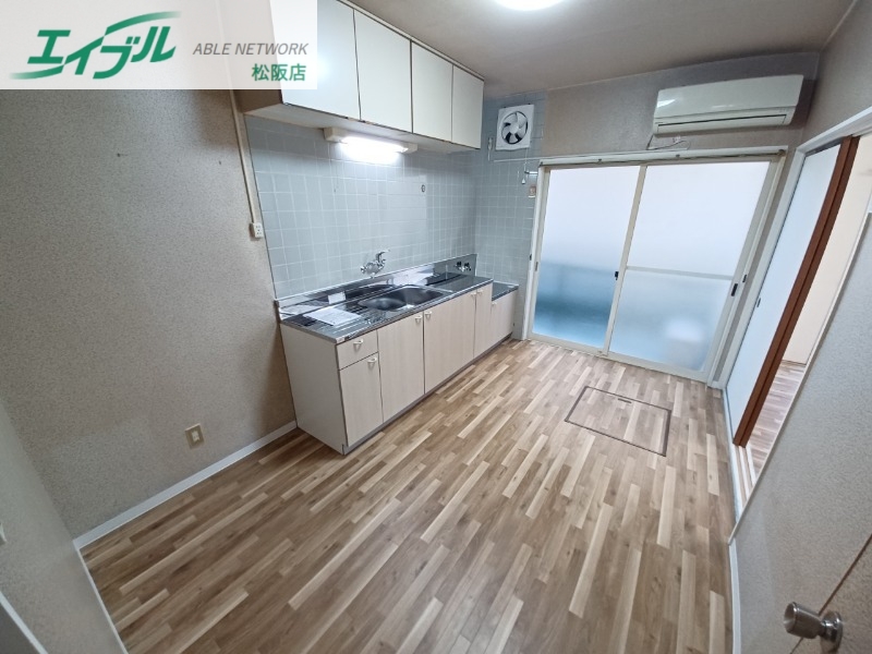 居室・リビング　同物件別部屋写真