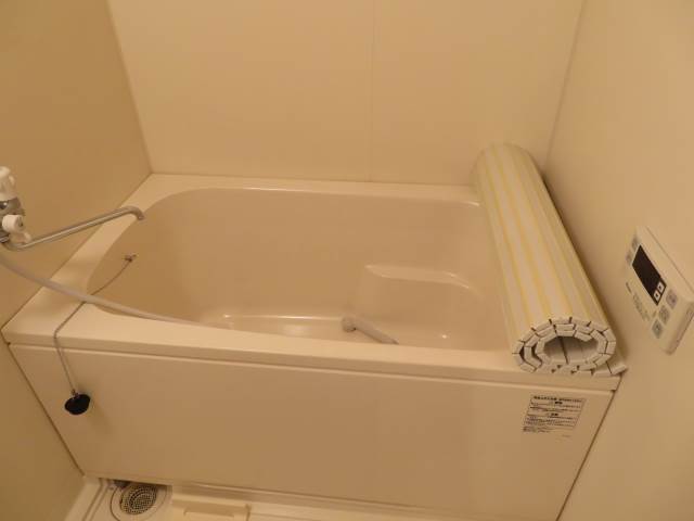 バス・シャワールーム　綺麗な浴室スペース♪