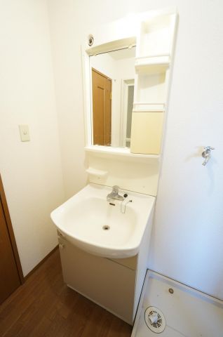 洗面設備　※同物件、同タイプの写真になります。