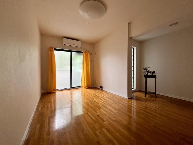 居室・リビング　☆別部屋参考写真です☆