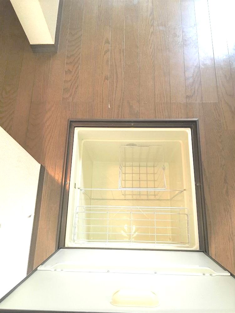 その他　床下収納あります