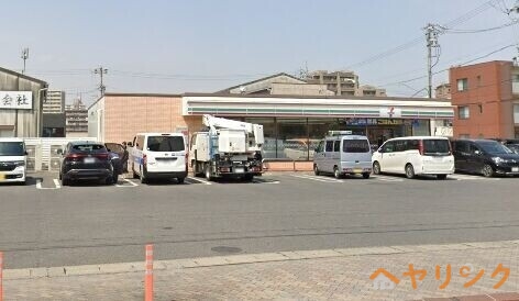 コンビニ　セブンイレブン瀬戸共栄通4丁目店（コンビニ）まで610m