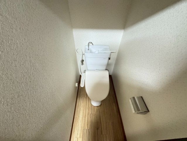 トイレ　嬉しいバス・トイレ別です。清潔感があり毎日快適な暮らしを送る