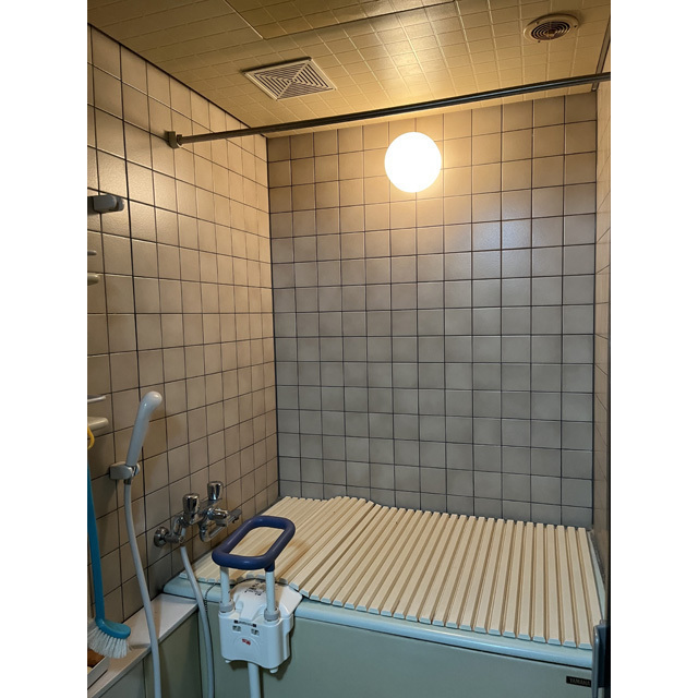 バス・シャワールーム　バス