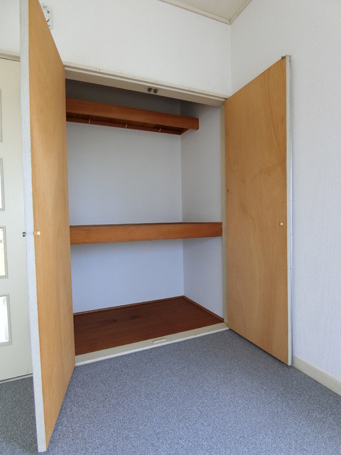 収納　物入れ収納付き♪