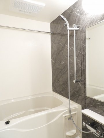 バス・シャワールーム　日々の暮らしに欠かせないお風呂です