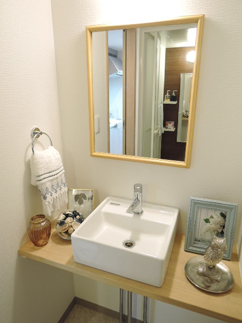 洗面設備　モデルルームです。家具・雑貨等はつきません。
