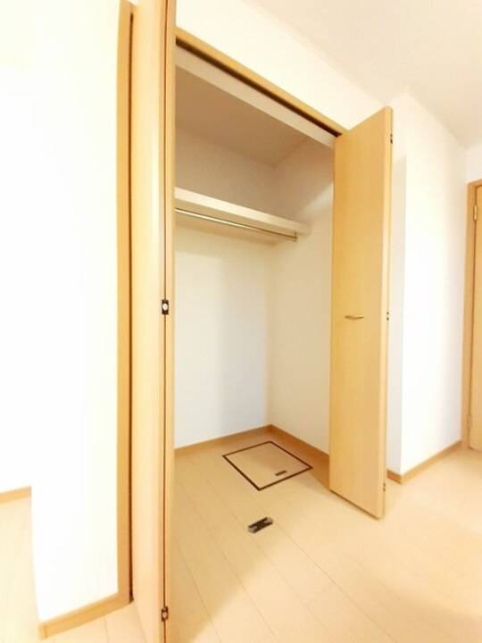 収納　クローゼット