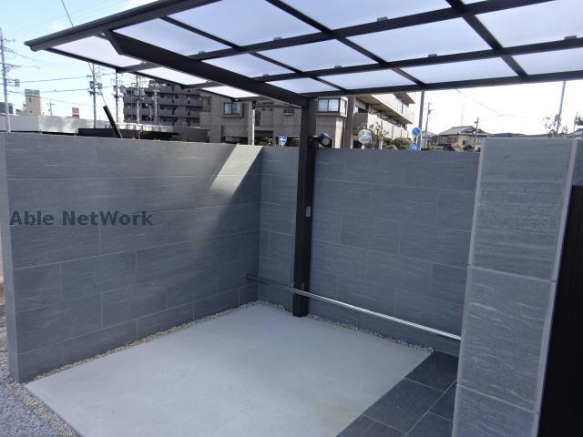 駐車場　駐車場