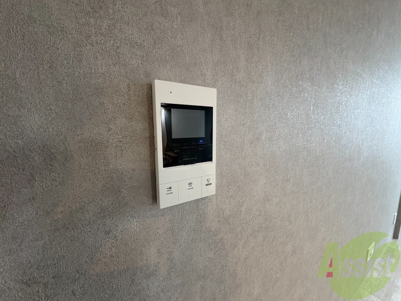 セキュリティ　ＴＶモニター付インターホンです。来客者の顔が見えるので安心！