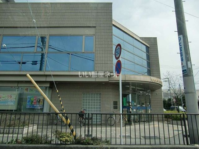 銀行　滋賀銀行大宝支店（銀行）まで1241m