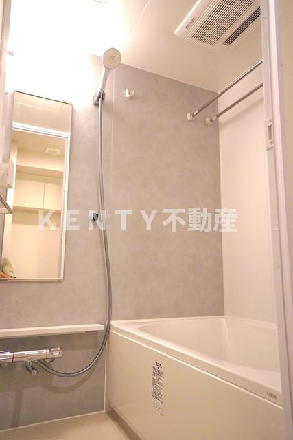 バス・シャワールーム　お風呂です