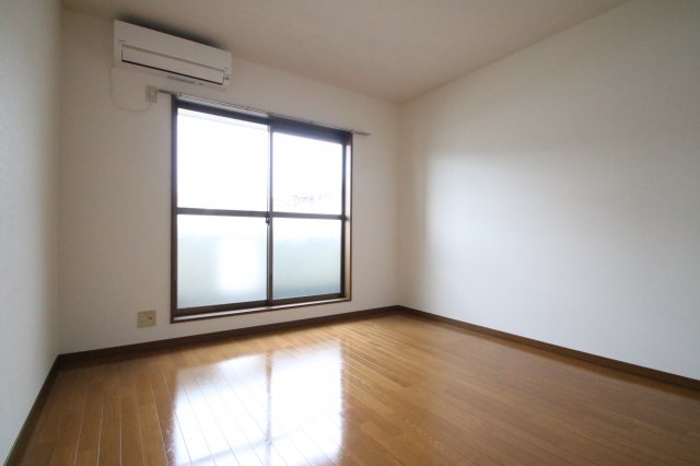 居室・リビング　※別部屋写真