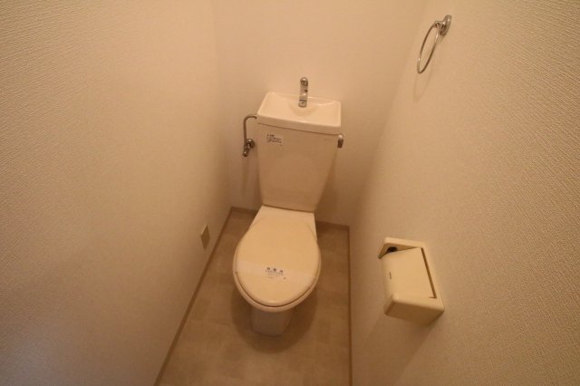 トイレ　※別部屋写真