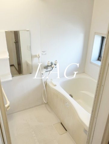 バス・シャワールーム　お風呂です。